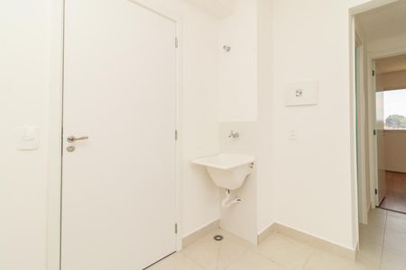 Apartamento para alugar com 33m², 2 quartos e sem vaga Apartamento para alugar com 33m², 2 quartos e sem vagaCozinha e Área de Serviço
