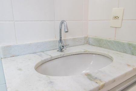 Apartamento para alugar com 68m², 2 quartos e 1 vaga Apartamento para alugar com 68m², 2 quartos e 1 vagaBanheiro da Suíte