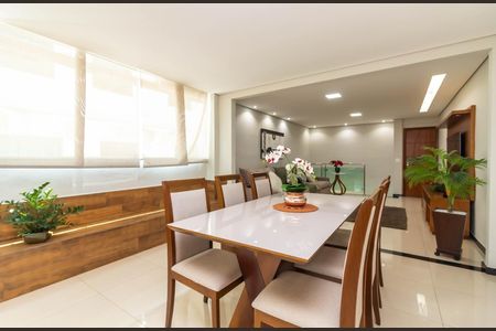 Apartamento à venda com 127m², 2 quartos e 1 vaga