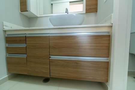 Apartamento para alugar com 40m², 1 quarto e 1 vaga Apartamento para alugar com 40m², 1 quarto e 1 vagaBanheiro da Suíte