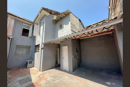 Casa para alugar com 140m², 3 quartos e sem vagaQuintal