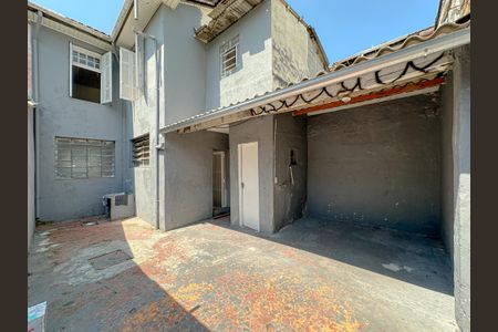 Casa para alugar com 140m², 3 quartos e sem vagaQuintal