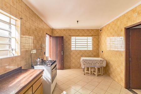 Casa à venda com 178m², 3 quartos e 2 vagasCozinha