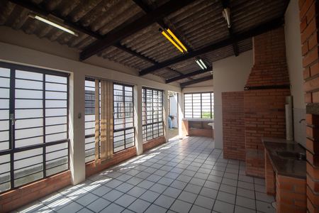 Casa para alugar com 140m², 3 quartos e 1 vaga Casa para alugar com 140m², 3 quartos e 1 vagaÁrea comum - Churrasqueira
