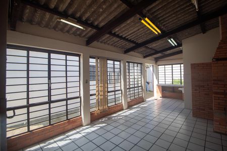 Casa para alugar com 140m², 3 quartos e 1 vaga Casa para alugar com 140m², 3 quartos e 1 vagaÁrea comum - Churrasqueira