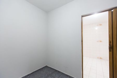 Quarto 1 de casa para alugar com 2 quartos, 60m² em Parque Guarani, São Paulo