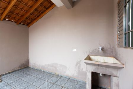 Casa para alugar com 60m², 2 quartos e 1 vaga Casa para alugar com 60m², 2 quartos e 1 vagaÁrea de Serviço