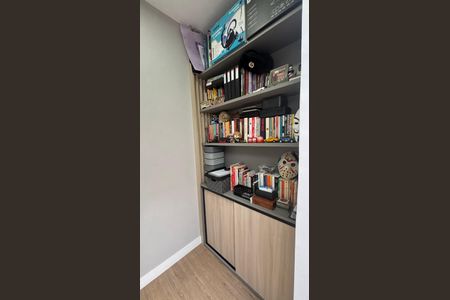 Casa à venda com 104m², 2 quartos e 2 vagasEscritório