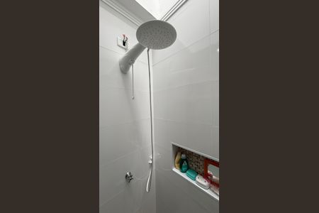 Casa à venda com 104m², 2 quartos e 2 vagasBanheiro