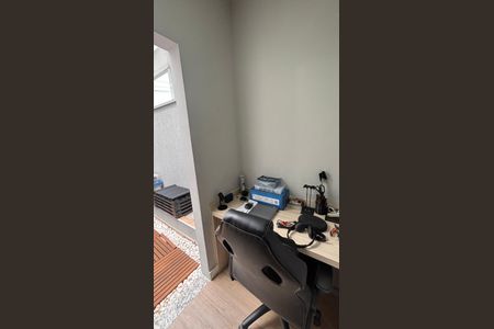 Casa à venda com 104m², 2 quartos e 2 vagasEscritório