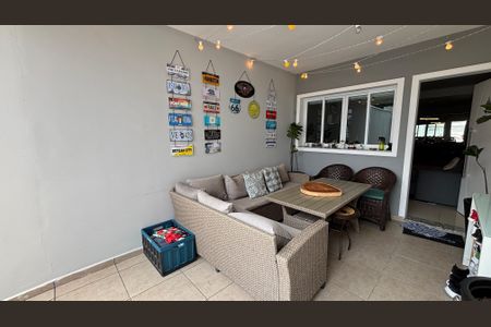 Casa à venda com 104m², 2 quartos e 2 vagasGaragem