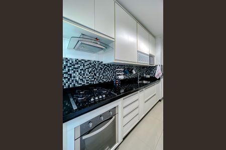 Apartamento à venda com 108m², 3 quartos e 2 vagas Apartamento à venda com 108m², 3 quartos e 2 vagasCozinha
