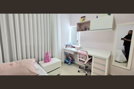 Casa à venda com 194m², 3 quartos e 4 vagas