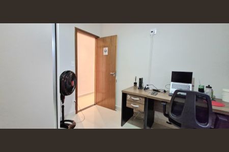 Casa à venda com 194m², 3 quartos e 4 vagas