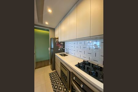 Apartamento à venda com 62m², 2 quartos e 1 vaga Apartamento à venda com 62m², 2 quartos e 1 vagaCozinha e Área de Serviço