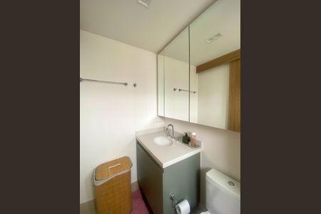 Apartamento à venda com 62m², 2 quartos e 1 vaga Apartamento à venda com 62m², 2 quartos e 1 vagaBanheiro da Suíte