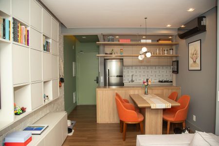 Apartamento à venda com 62m², 2 quartos e 1 vaga Apartamento à venda com 62m², 2 quartos e 1 vagaSala