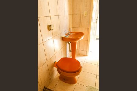 Casa de condomínio à venda com 80m², 2 quartos e 1 vagaBanheiro de Serviço  - 1º Pavimento