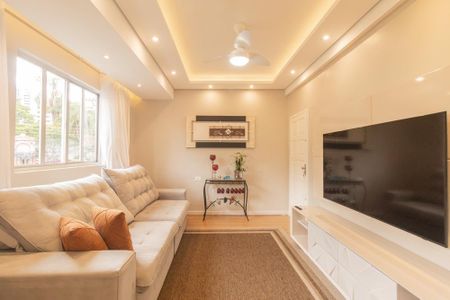 Sala de TV de apartamento para alugar com 2 quartos, 97m² em Batel, Curitiba