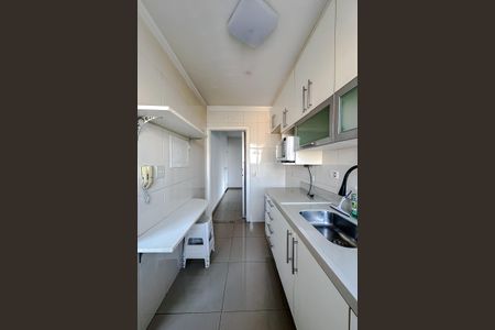 Apartamento à venda com 58m², 2 quartos e 1 vagaCozinha