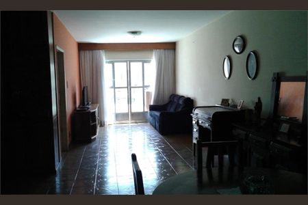 Casa à venda com 3 quartos, 169m² em Chácara Santo Antônio (Zona Sul), São Paulo