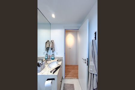 Apartamento à venda com 82m², 2 quartos e 1 vagaBanheiro da Suíte 2