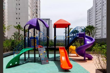 Apartamento à venda com 82m², 2 quartos e 1 vaga Apartamento à venda com 82m², 2 quartos e 1 vagaÁrea comum - Playground