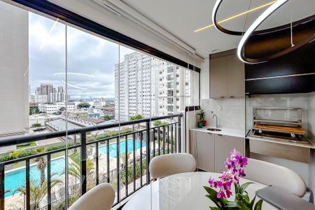 Apartamento à venda com 82m², 2 quartos e 1 vagaVaranda