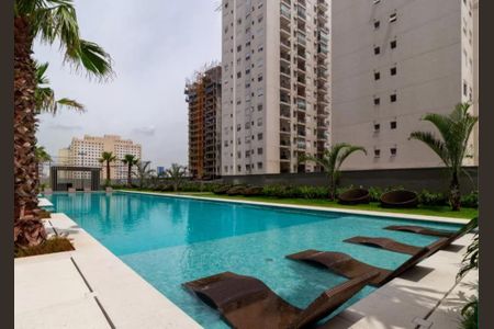 Apartamento à venda com 82m², 2 quartos e 1 vaga Apartamento à venda com 82m², 2 quartos e 1 vagaÁrea comum - Piscina