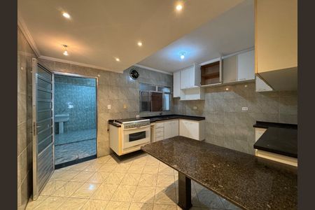 Casa à venda com 124m², 3 quartos e 2 vagas Casa à venda com 124m², 3 quartos e 2 vagasFoto 03