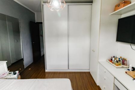 Casa para alugar com 155m², 4 quartos e 4 vagas Casa para alugar com 155m², 4 quartos e 4 vagasQuarto 2 - Armários