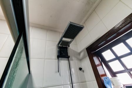 Casa para alugar com 155m², 4 quartos e 4 vagas Casa para alugar com 155m², 4 quartos e 4 vagasBanheiro Corredor - chuveiro