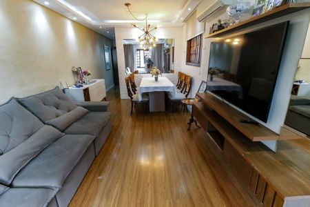 Casa para alugar com 155m², 4 quartos e 4 vagas Casa para alugar com 155m², 4 quartos e 4 vagasSala