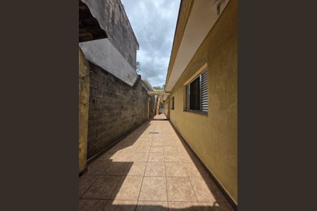 Casa à venda com 186m², 5 quartos e 3 vagas Casa à venda com 186m², 5 quartos e 3 vagasQUINTAL