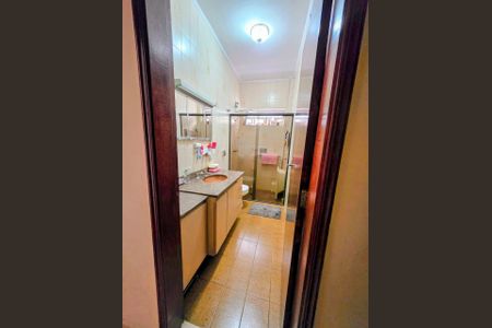 BANHEIRO de casa à venda com 5 quartos, 186m² em Água Rasa, São Paulo