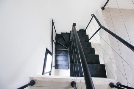 Apartamento à venda com 130m², 2 quartos e 3 vagasEscada