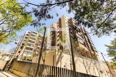 Apartamento à venda com 130m², 2 quartos e 3 vagasFachada