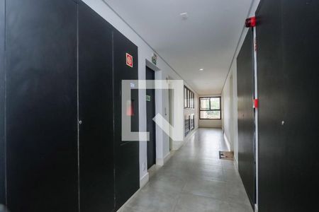 Apartamento à venda com 130m², 2 quartos e 3 vagasHall social