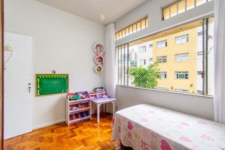 Apartamento à venda com 90m², 3 quartos e 1 vaga Apartamento à venda com 90m², 3 quartos e 1 vagaQuarto 2
