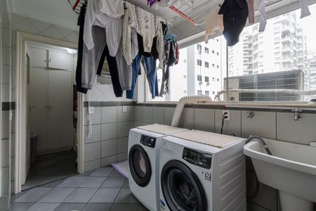 Apartamento para alugar com 189m², 3 quartos e 2 vagas Apartamento para alugar com 189m², 3 quartos e 2 vagasÁrea de Serviço