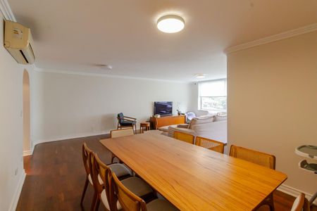 Apartamento para alugar com 189m², 3 quartos e 2 vagas Apartamento para alugar com 189m², 3 quartos e 2 vagasSala