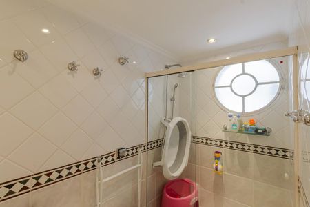 Apartamento para alugar com 189m², 3 quartos e 2 vagas Apartamento para alugar com 189m², 3 quartos e 2 vagasBanheiro da Suíte 2