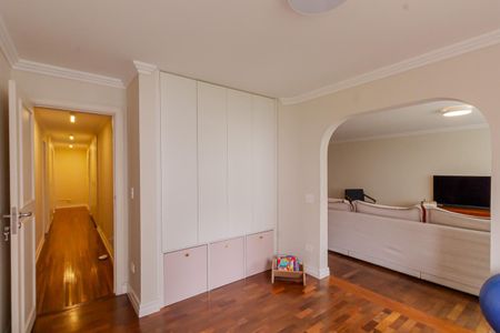 Apartamento para alugar com 189m², 3 quartos e 2 vagas Apartamento para alugar com 189m², 3 quartos e 2 vagasQuarto