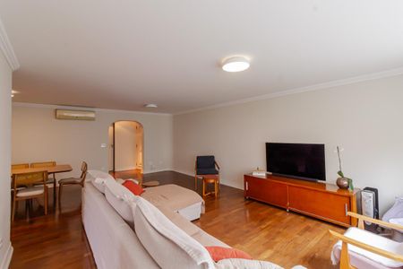 Apartamento para alugar com 189m², 3 quartos e 2 vagas Apartamento para alugar com 189m², 3 quartos e 2 vagasSala