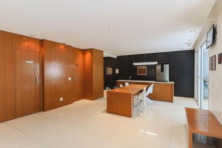 Apartamento à venda com 70m², 2 quartos e 2 vagas Apartamento à venda com 70m², 2 quartos e 2 vagasÁrea comum - Salão de festas