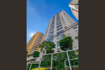 Apartamento à venda com 70m², 2 quartos e 2 vagas Apartamento à venda com 70m², 2 quartos e 2 vagasFachada