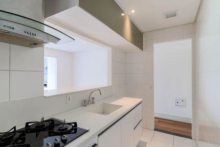 Apartamento à venda com 70m², 2 quartos e 2 vagas Apartamento à venda com 70m², 2 quartos e 2 vagasCozinha