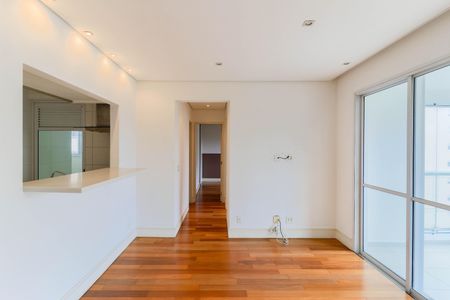 Apartamento à venda com 70m², 2 quartos e 2 vagas Apartamento à venda com 70m², 2 quartos e 2 vagasSala