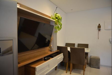 Sala de apartamento à venda com 2 quartos, 50m² em Vila Camilópolis, Santo André