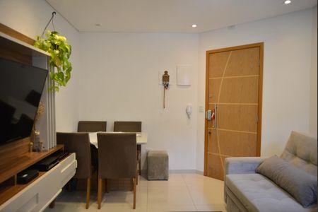 Sala de apartamento à venda com 2 quartos, 50m² em Vila Camilópolis, Santo André